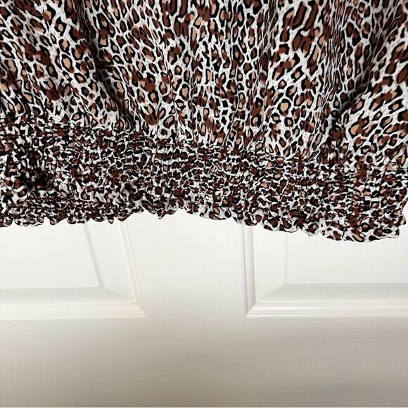 Adrianna Papell Blouse with Ruched Arms, Size Medium. Excellent Condition. - Picture 4 of 7